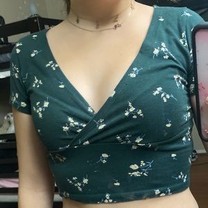 brandy Melville V neck shirt